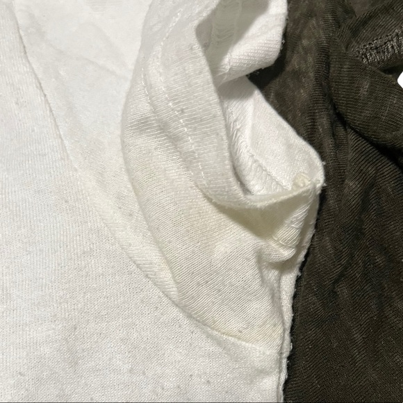 *LAST CHANCE* HARRY POTTER GRAPHIC V NECK - Picture 4 of 4